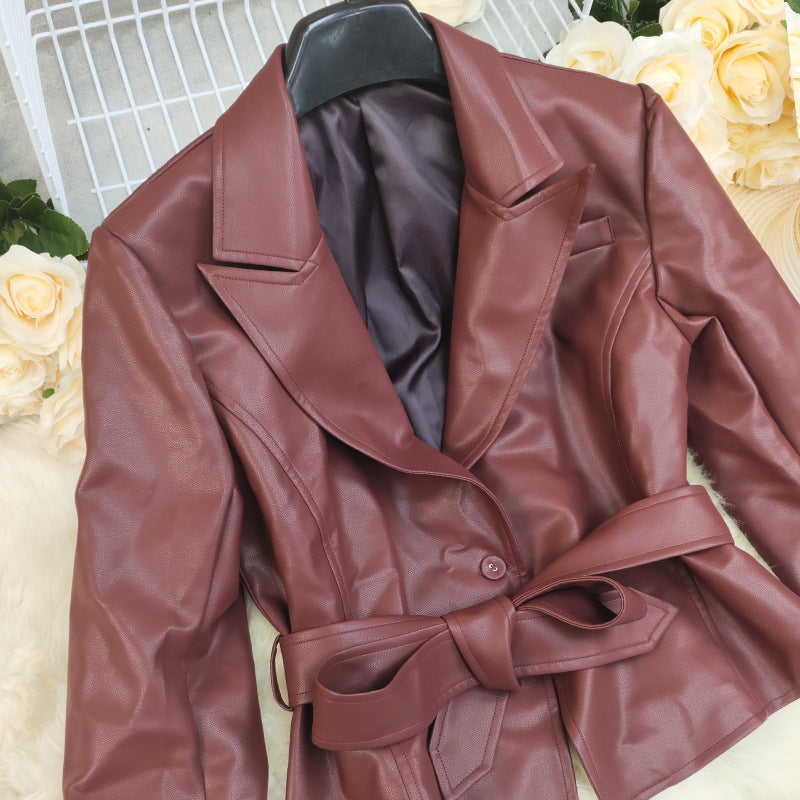 Mila | Veste cintrée à lacets