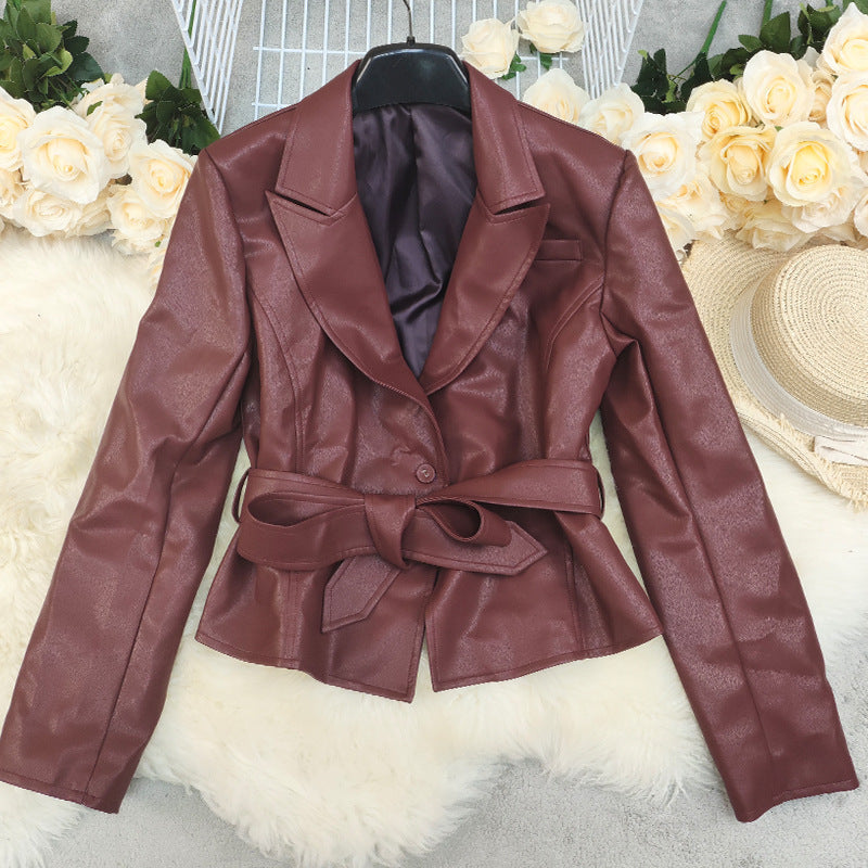 Mila | Veste cintrée à lacets