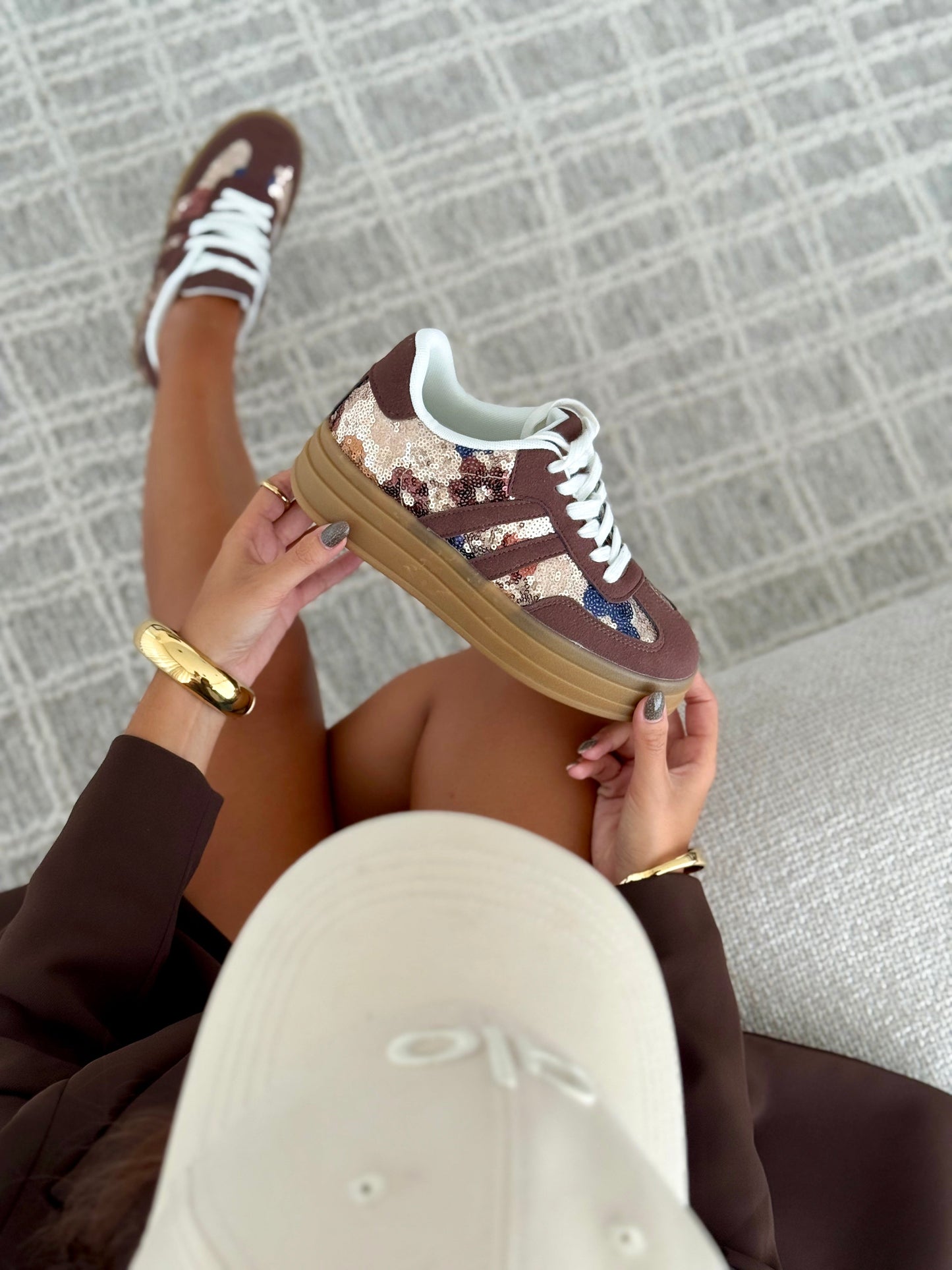 Sneakers - AMANA