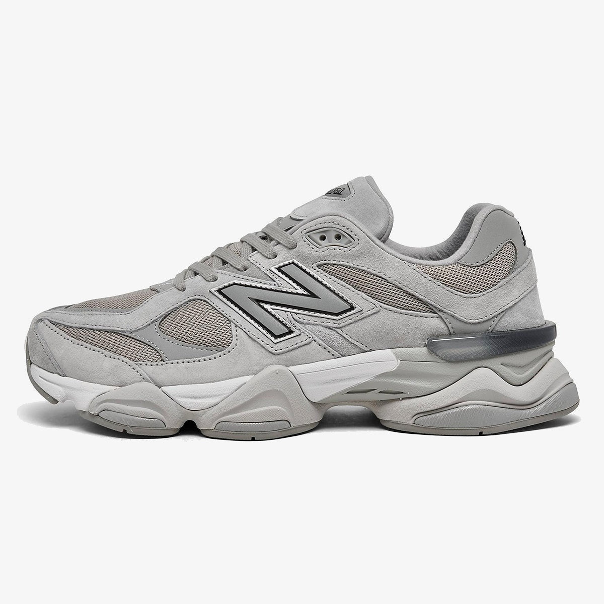 Silver and grey DIDALUXE sneaker with layered mesh and suede upper