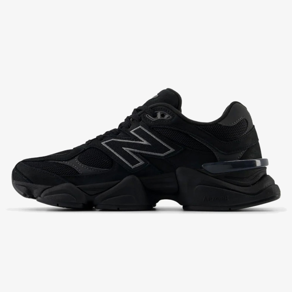 All-black DIDALUXE sneaker with tonal overlays and sculpted chunky sole