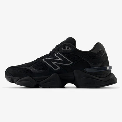 All-black DIDALUXE sneaker with tonal overlays and sculpted chunky sole
